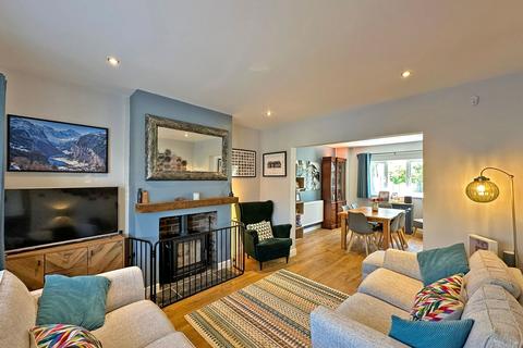 4 bedroom semi-detached house for sale, Giggetty Lane, Wombourne, WV5