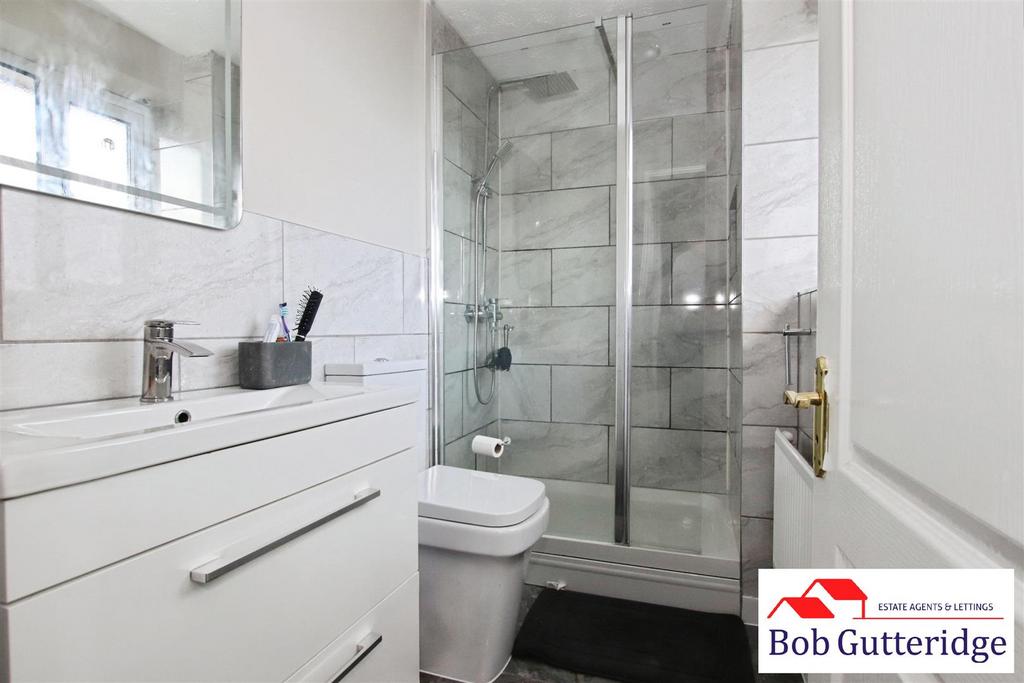 En suite shower room