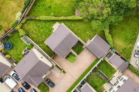 8 Aster Way, Beckwithshaw, Harrogate, HG3 1FH