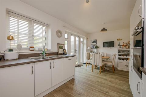 54 Bonners Mead, Benson, Wallingford, OX10 6EU