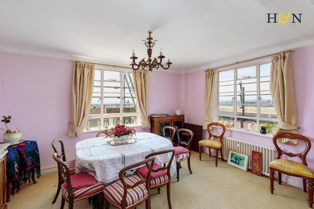 Apartment in Hove - View 4