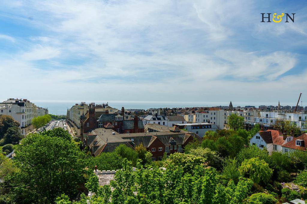 Apartment in Hove - More