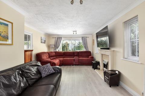 5 bedroom detached house for sale, Romsey Close, Willesborough