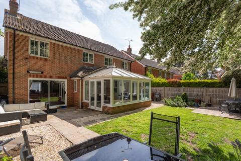 5 bedroom detached house for sale, Romsey Close, Willesborough