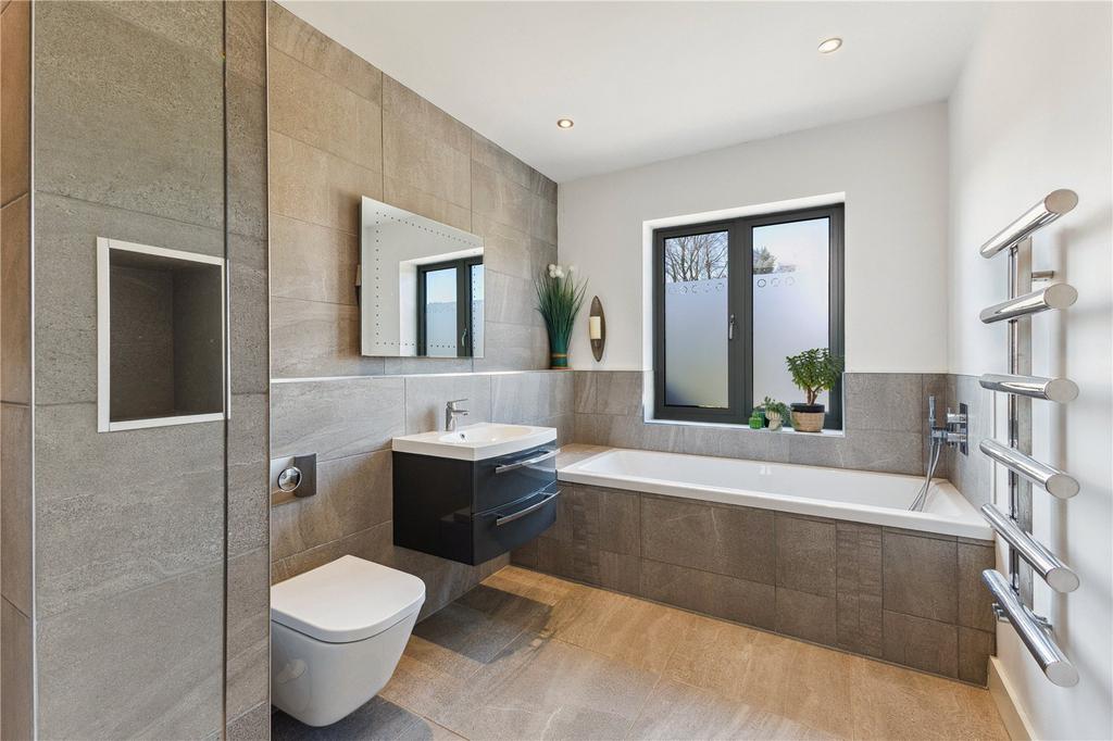 Ensuite
