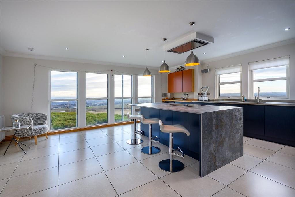 Kitchen /Dining Room