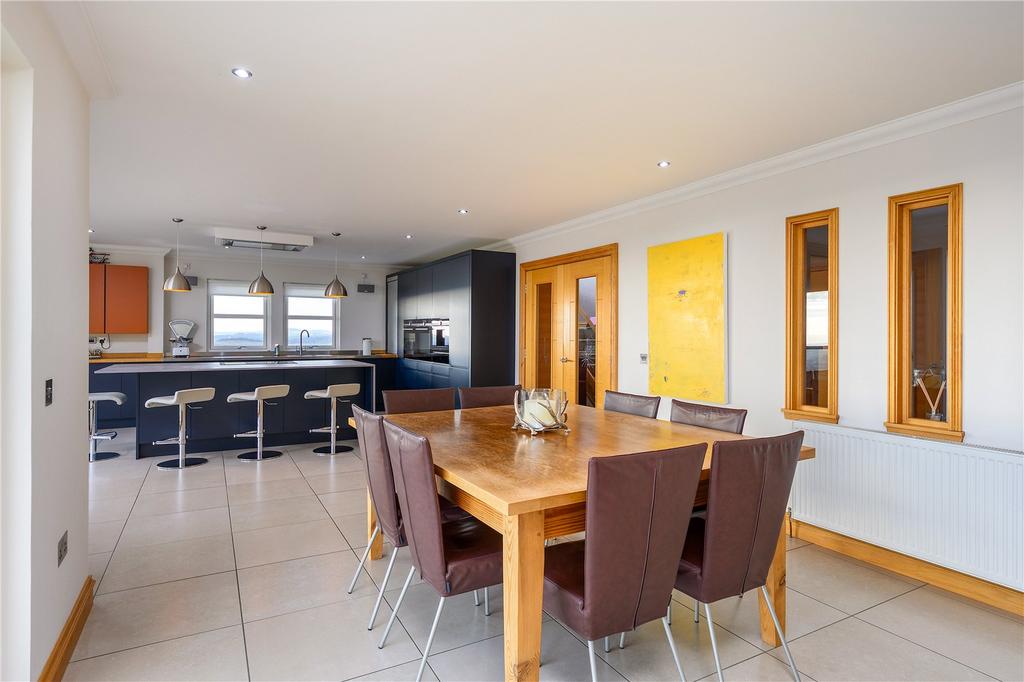 Kitchen /Dining Room