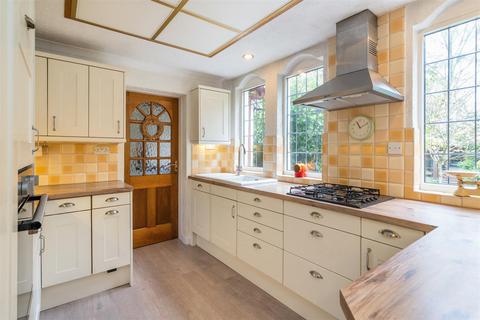 2 bedroom detached bungalow for sale, Aqueduct Road, Shirley, Solihull