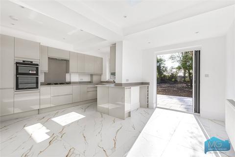 5 bedroom semi-detached house for sale, Queens Avenue, London, N20