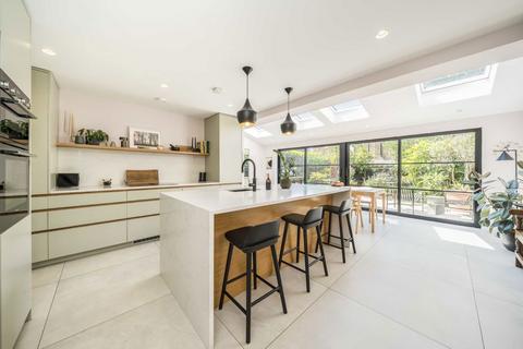 4a Donkey Alley, London, SE22 0NY