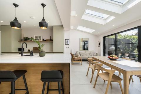 4a Donkey Alley, London, SE22 0NY