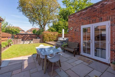 8 Colborne Close, Iver, SL0 0AF