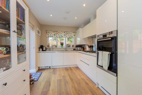 8 Colborne Close, Iver, SL0 0AF