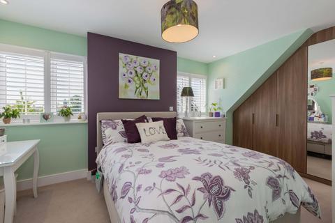 8 Colborne Close, Iver, SL0 0AF