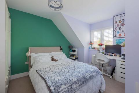8 Colborne Close, Iver, SL0 0AF