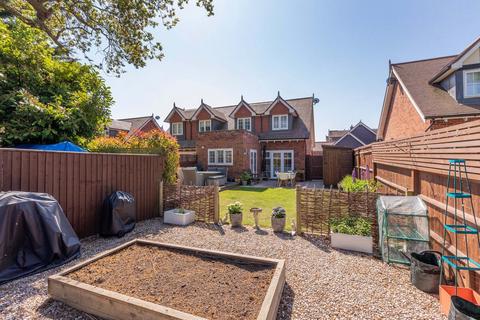 8 Colborne Close, Iver, SL0 0AF