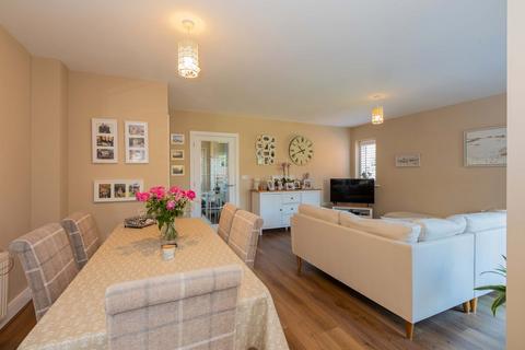 8 Colborne Close, Iver, SL0 0AF