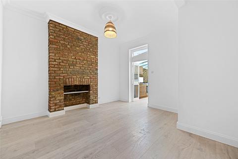 2 bedroom apartment to rent, Wendell Road, London, W12
