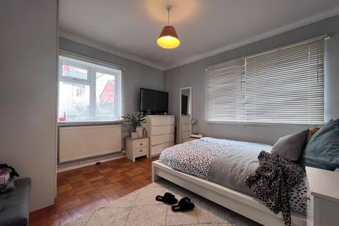 2 bedroom apartment for sale, Harrismith Road, Penylan, Cardiff