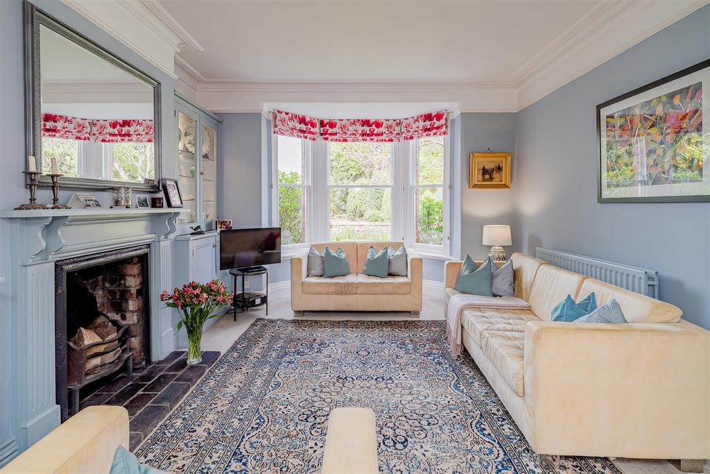 Interior02v2.jpg