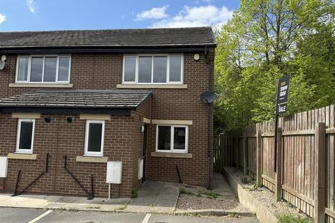 3 bedroom end of terrace house for sale, Eddercliffe Crescent, Liversedge WF15