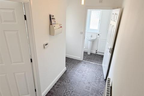 3 bedroom end of terrace house for sale, Eddercliffe Crescent, Liversedge WF15