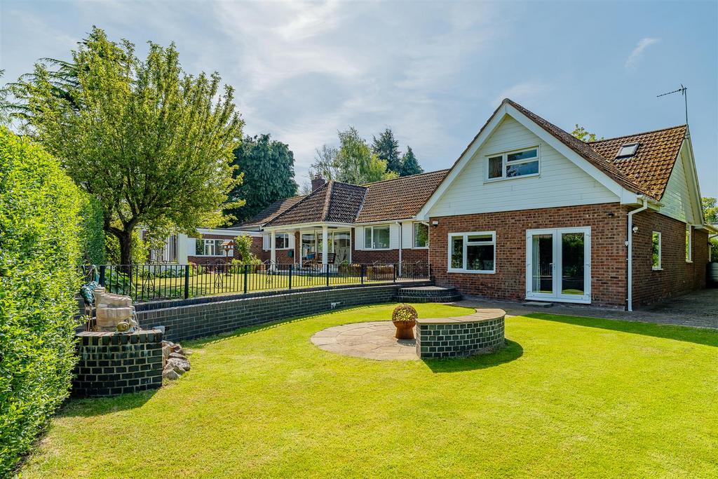 Exterior29.jpg