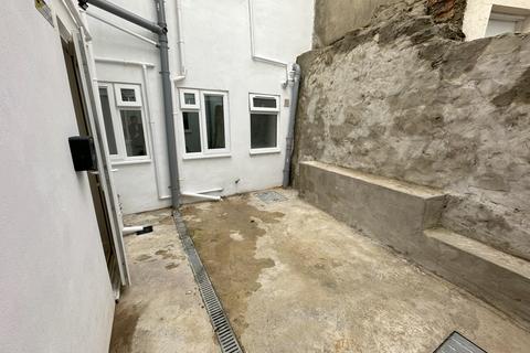 1 bedroom terraced house to rent, St. Eanswythe Way, Folkestone CT20