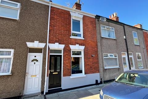 2 bedroom terraced house to rent, Veal Street, Grimsby, Lincolnshire, DN31