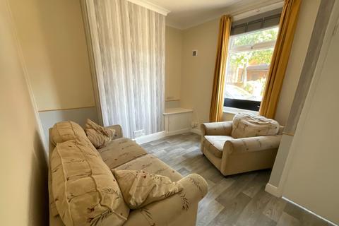 2 bedroom terraced house to rent, Veal Street, Grimsby, Lincolnshire, DN31