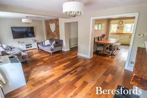 3 bedroom semi-detached house for sale, Ockendon Road, Upminster, RM14