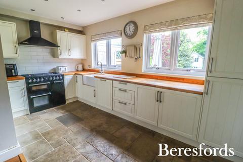 3 bedroom semi-detached house for sale, Ockendon Road, Upminster, RM14