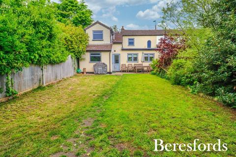 1, Castle Cottages Ockendon Road, Upminster, RM14 3PS