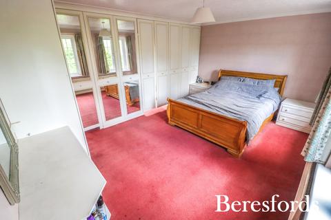 1, Castle Cottages Ockendon Road, Upminster, RM14 3PS