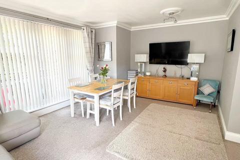 2 bedroom flat for sale, Caversham Place, Sutton Coldfield
