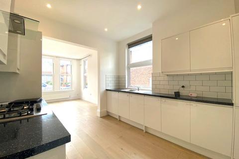 undefined, 32 Cunningham Park, Greater London HA1