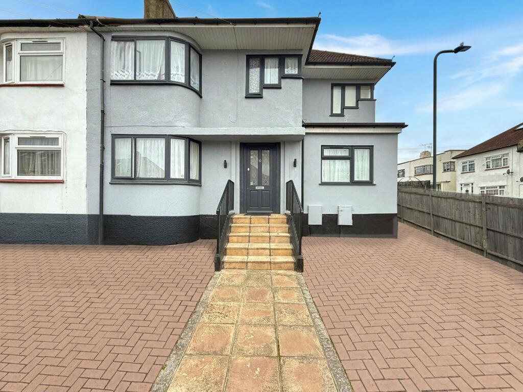 Rannock Avenue, London, NW9 1 bed in a house share to rent - £750 pcm ...