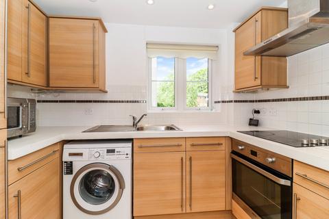2 bedroom apartment for sale, Bellingdon Road, Chesham, Buckinghamshire, HP5