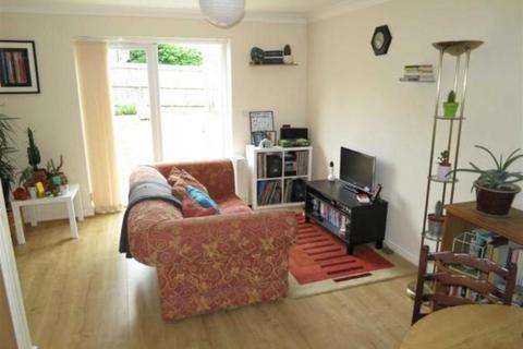 2 bedroom semi-detached house to rent, Kelham Drive, Nottingham, Nottinghamshire, NG5