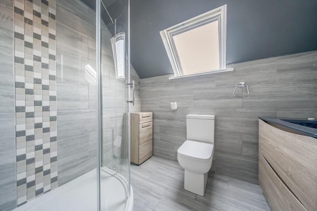 Ensuite.jpg