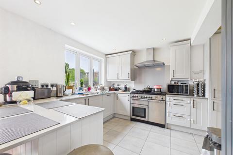 62 Crest Gardens, Ruislip, HA4 9HD