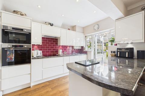 104 Torcross Road, Ruislip, HA4 0TF