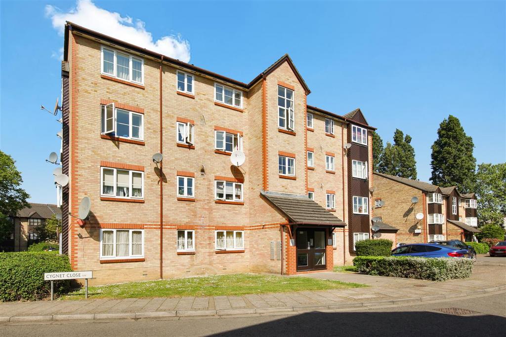 6 Cygnet Close - dd0 ZKf Z26i SY6 G7 YMU97.jpg