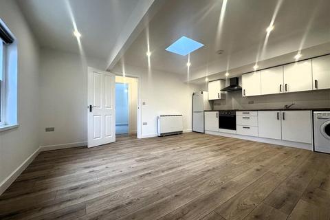2 bedroom apartment to rent, Westgate Street, Gloucester GL1