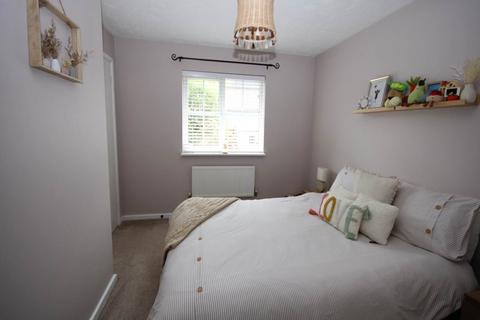 22 Cae Collen, Blackwood, NP12 1FF