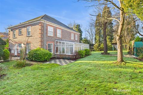 4 bedroom detached house for sale, Calcot Park, Calcot, Reading, Berkshire, RG31