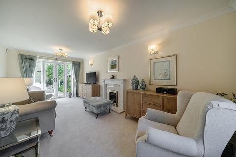 9 Campion Way, Witney, OX28 1EX