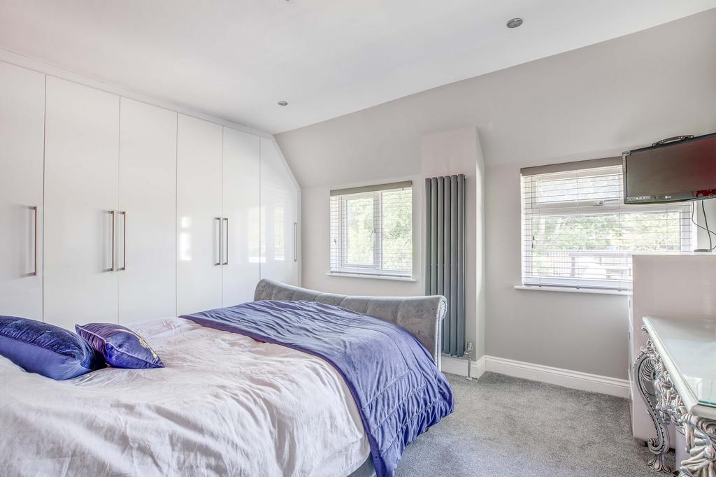 19 Trinity Avenue, SL7 3 AL (LOW RES)-3