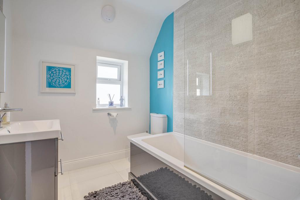 19 Trinity Avenue, SL7 3 AL (LOW RES)-4