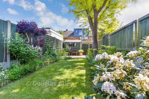 2 bedroom terraced house for sale, Douglas Road, Hornchurch RM11